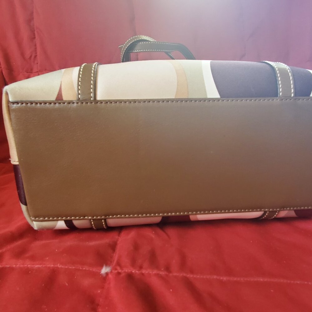 Coach Large Signature Sateen Multicolor Tote (C0768-11116) - Picture 5 of 12